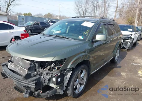 2017 Dodge Journey Crossroad z USA, uszkodzony, nr VIN 3C4PDCGG9HT625907